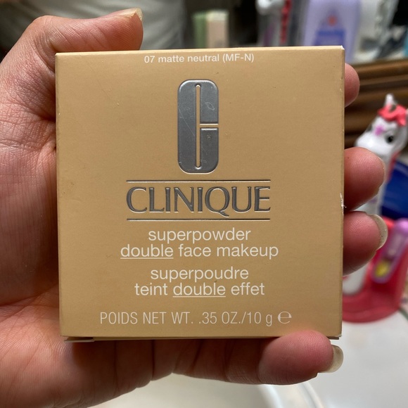 Clinique Other - Clinique super powder double face makeup
